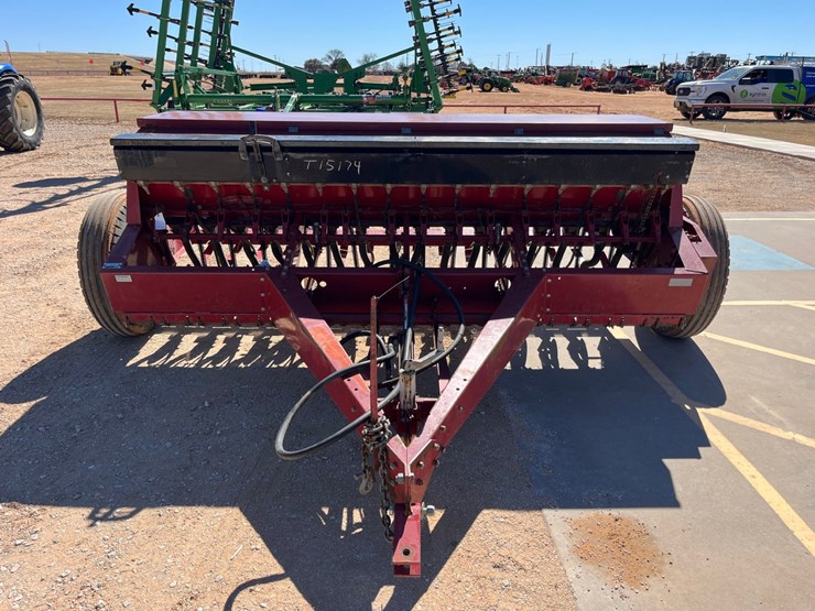 case-ih-5100-image-3