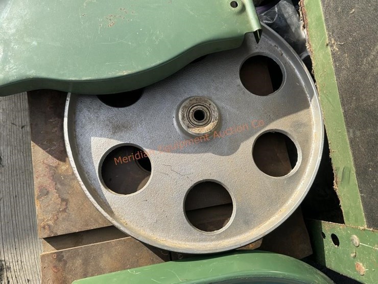 14"-wood-cutting-band-saw-image-6