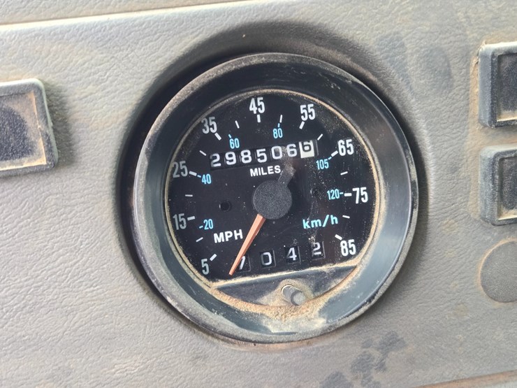 2001-mack-rd690s-image-79