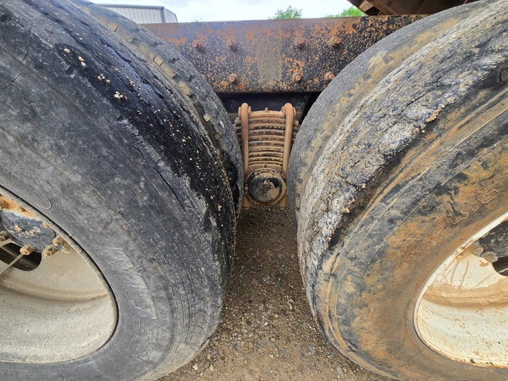 2001-mack-rd688s-image-91