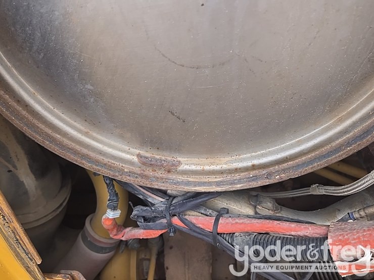 2019-caterpillar-d6-lgp-image-78