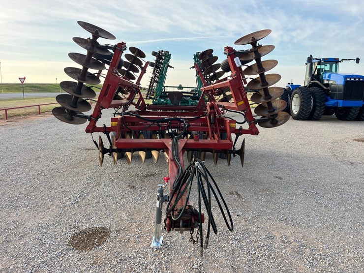 case-ih-3900-image-5