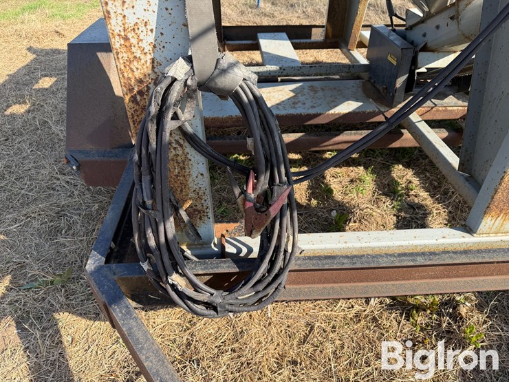 2004-crustbuster-speed-king-90725300-seed-tender-image-10