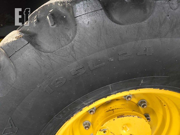 2016-caterpillar-415f2-image-35