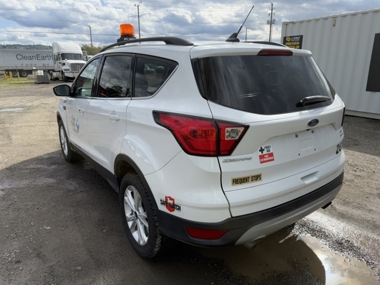 2019-ford-escape-se-image-6
