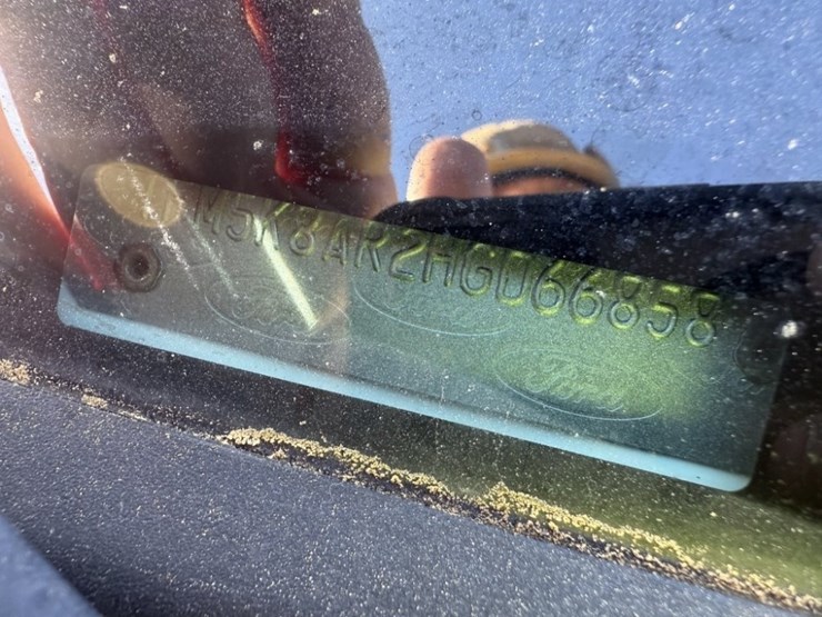 2017-ford-explorer-image-9