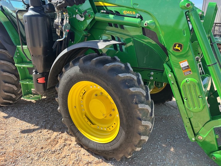 2015-john-deere-6145r-image-10