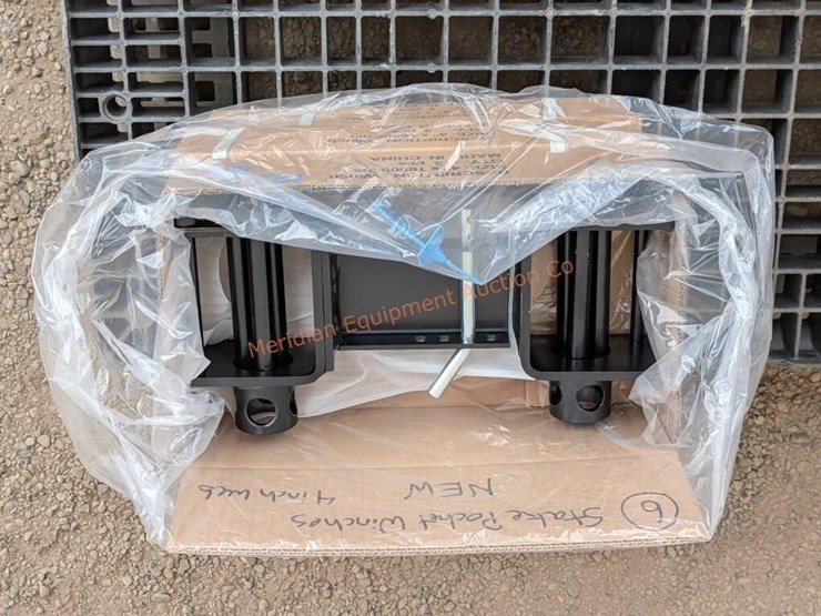 6--stake-pocket-winches-image-5