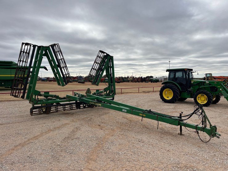 2002-john-deere-200-image-6