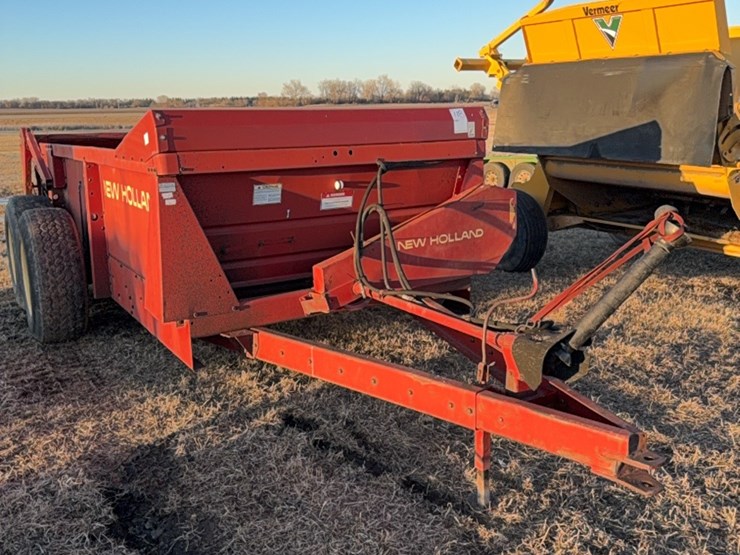 new-holland-195-image-4