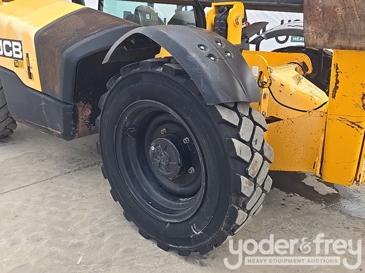 2017-jcb-510-56-image-18