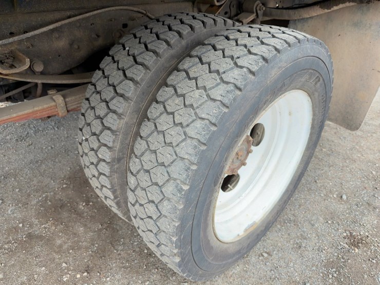 1999-ford-f450-image-10