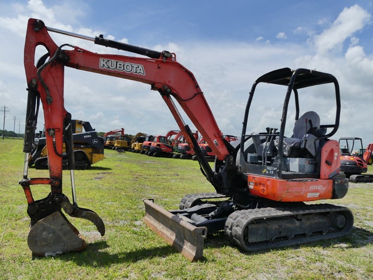 2018-kubota-kx040-4-image-1