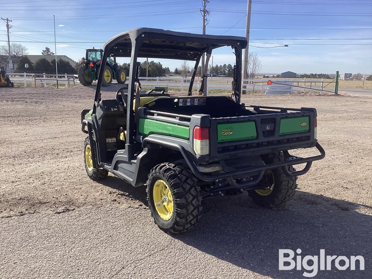 2019-john-deere-gator-image-7