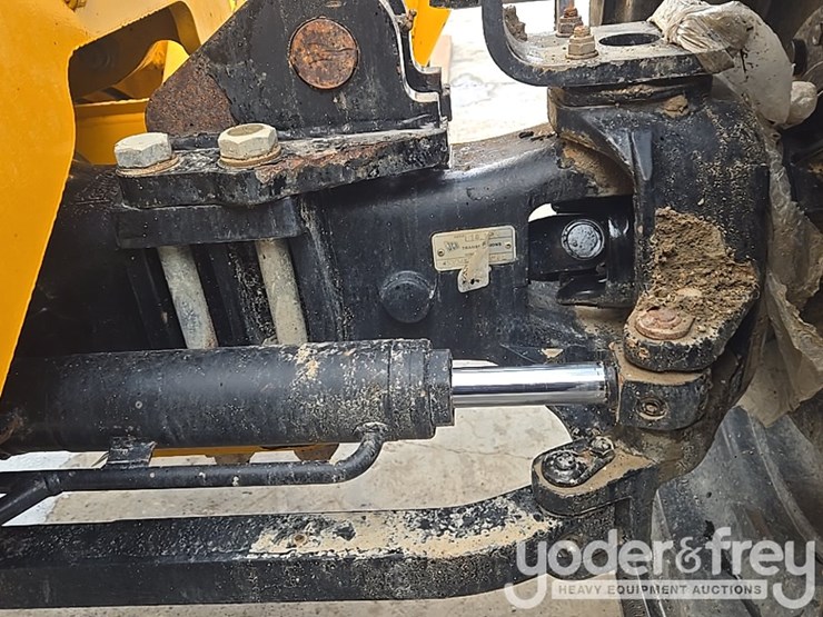 2017-jcb-510-56-image-33