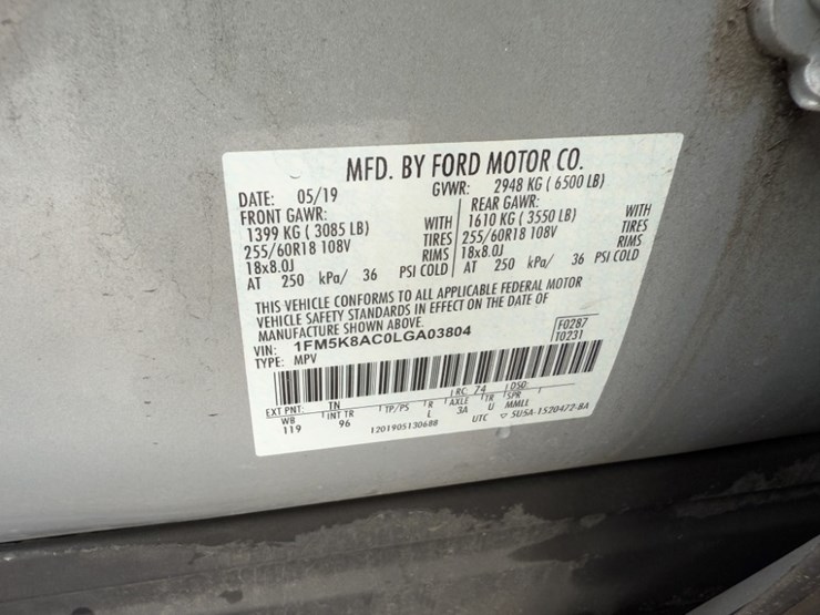 2020-ford-explorer-image-10