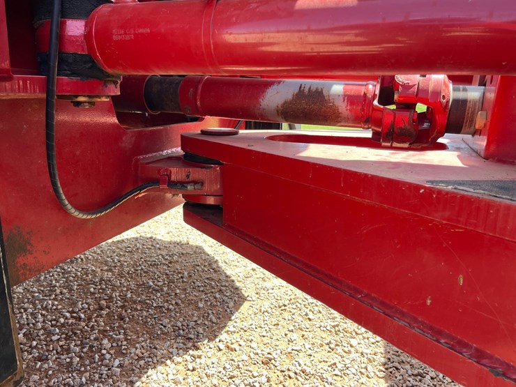 2017-versatile-610-image-17