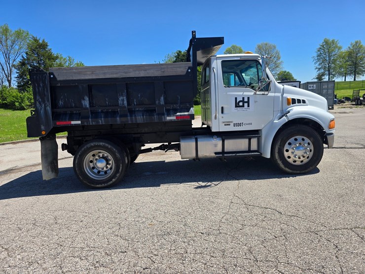 2009-sterling-acterra-image-20