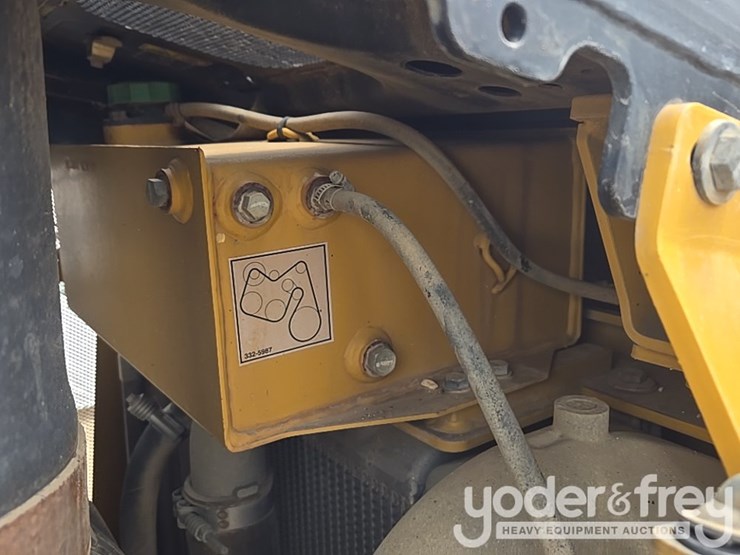 2019-caterpillar-d6-lgp-image-68