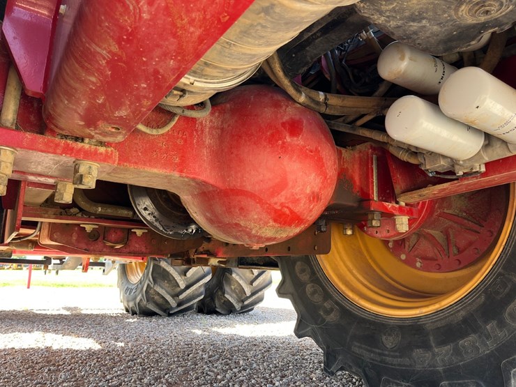 2017-versatile-610-image-8