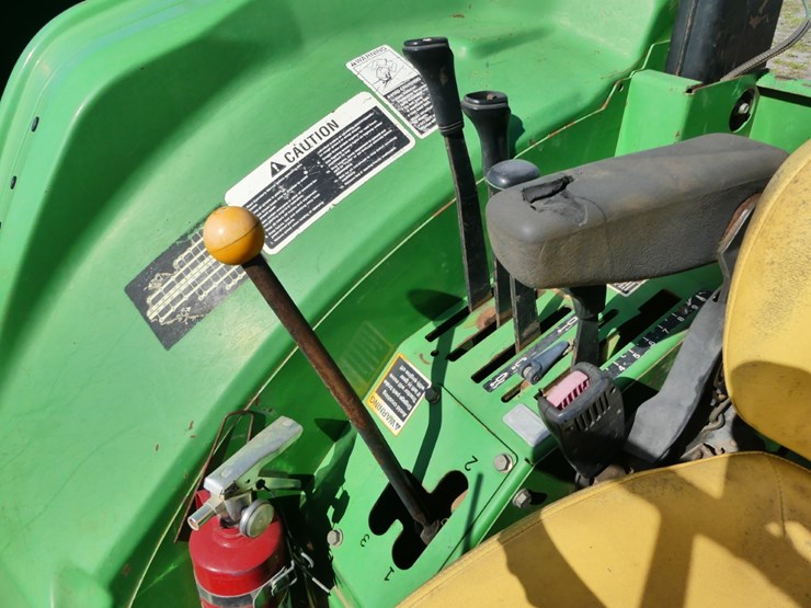 john-deere-6115d-image-11