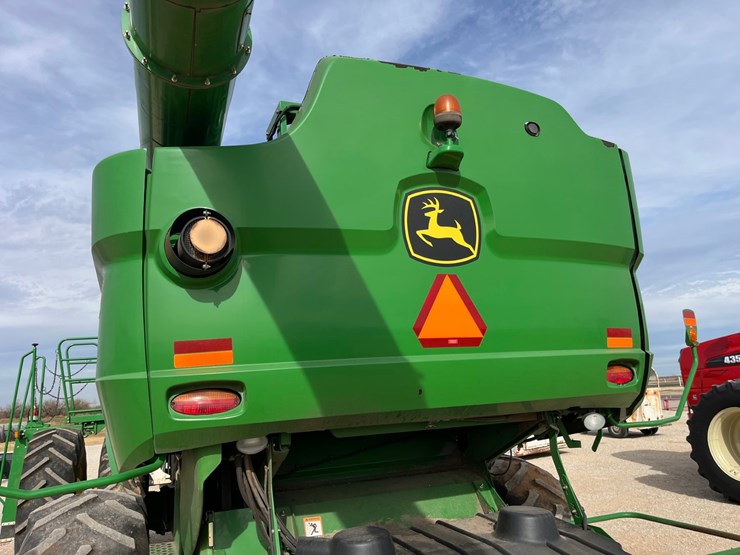 2013-john-deere-s670-image-21