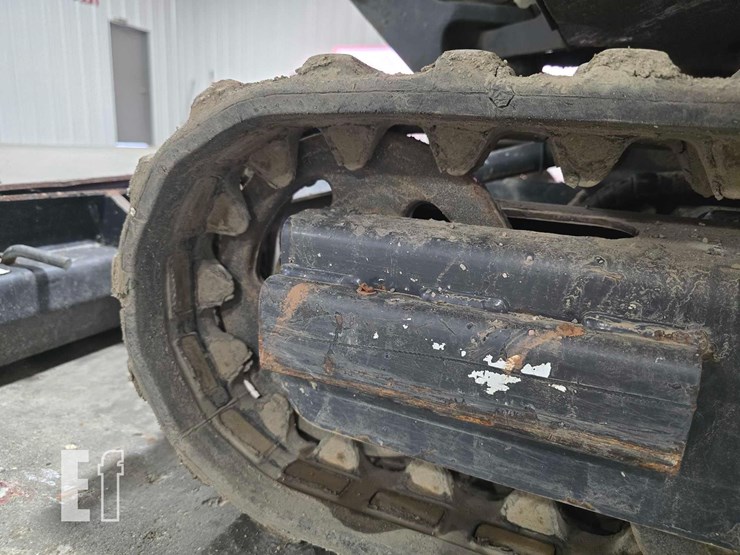 2022-bobcat-e10-image-28