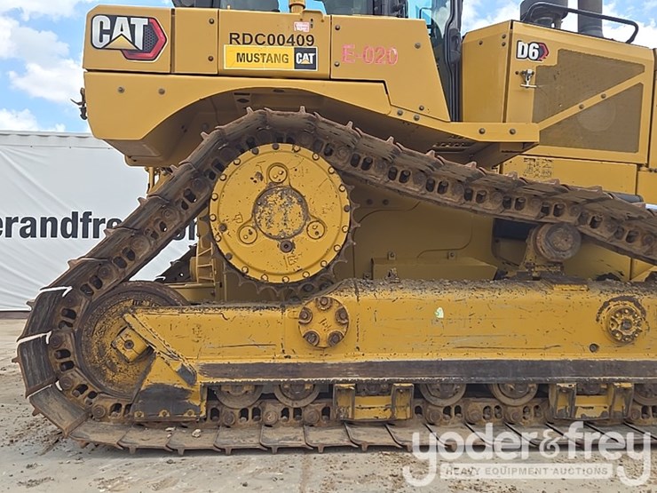 2019-caterpillar-d6-lgp-image-18