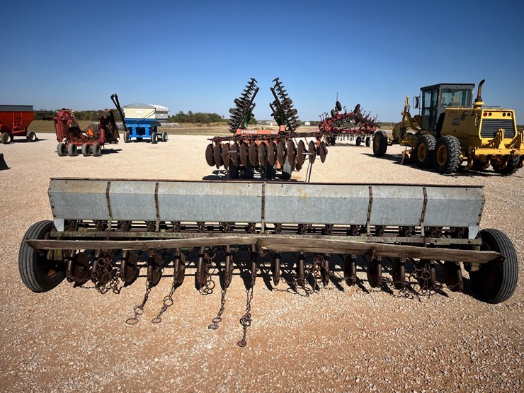 john-deere-b-image-8