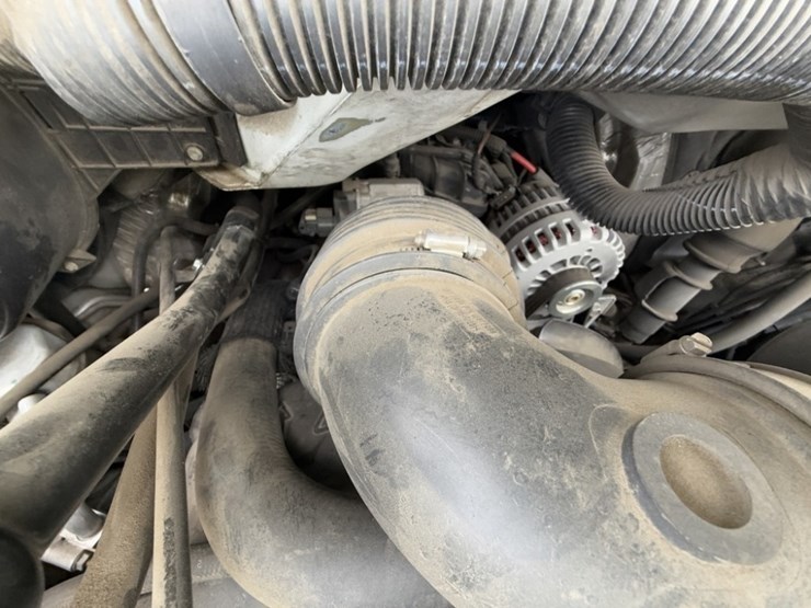 2017-chevrolet-express-3500-image-12