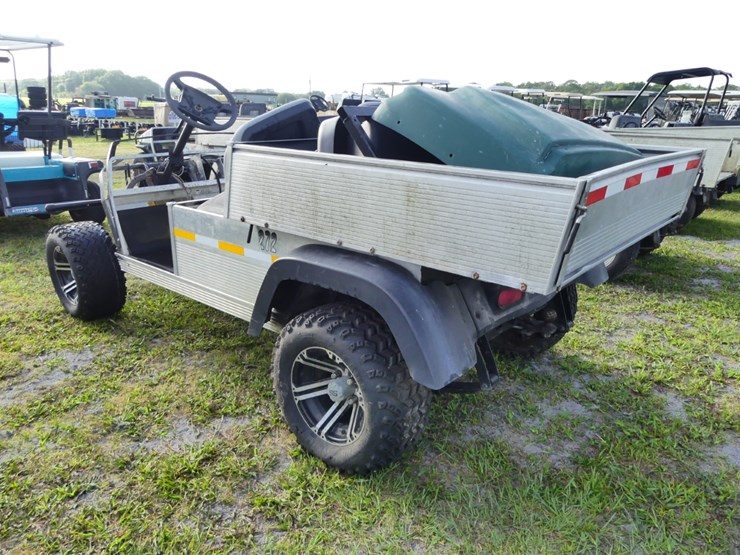 club-car-turf-2-image-4