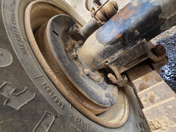 1996-mack-rd690s-image-76