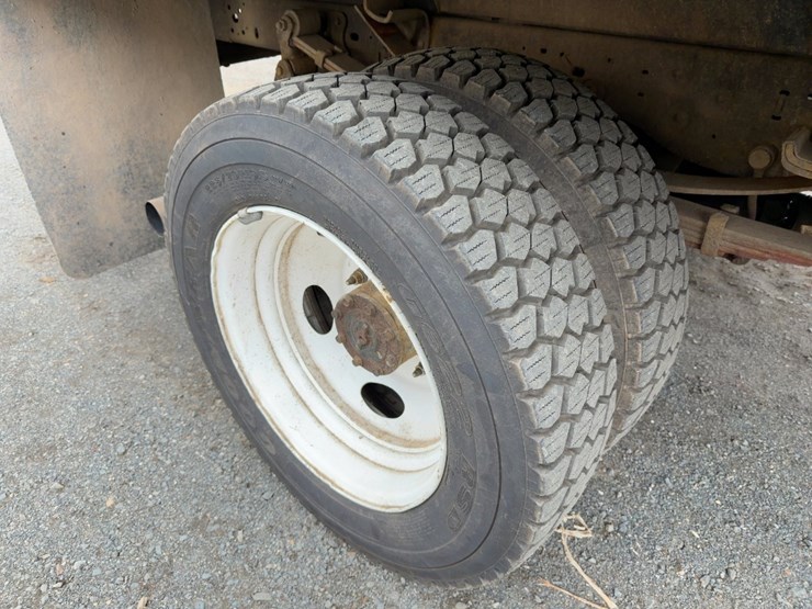 1999-ford-f450-image-9