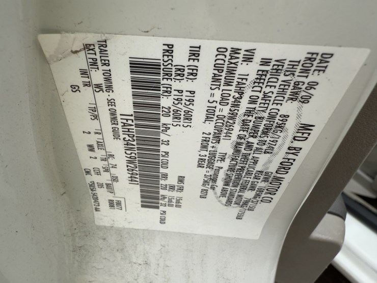 2009-ford-focus-sedan-image-10