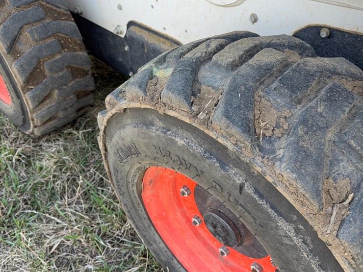 2021-bobcat-s740-image-15