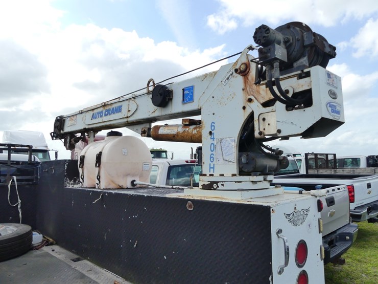 2017-dodge-ram-5500-image-5