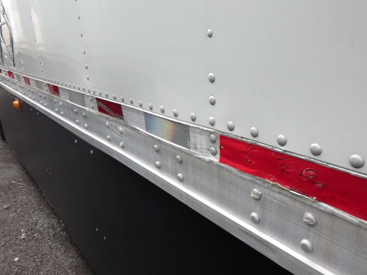 2017-great-dane-everest-cl-image-6