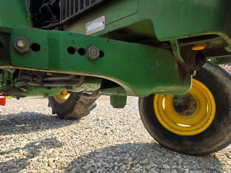 john-deere-2155-image-38