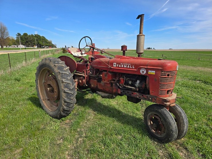 #581-•-farmall-h-tractor-image-9