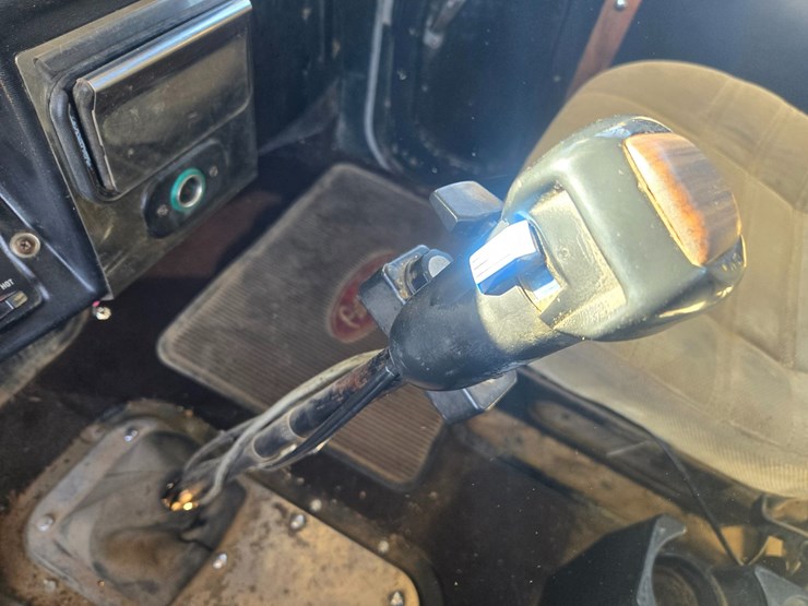 1987-peterbilt-379-image-68