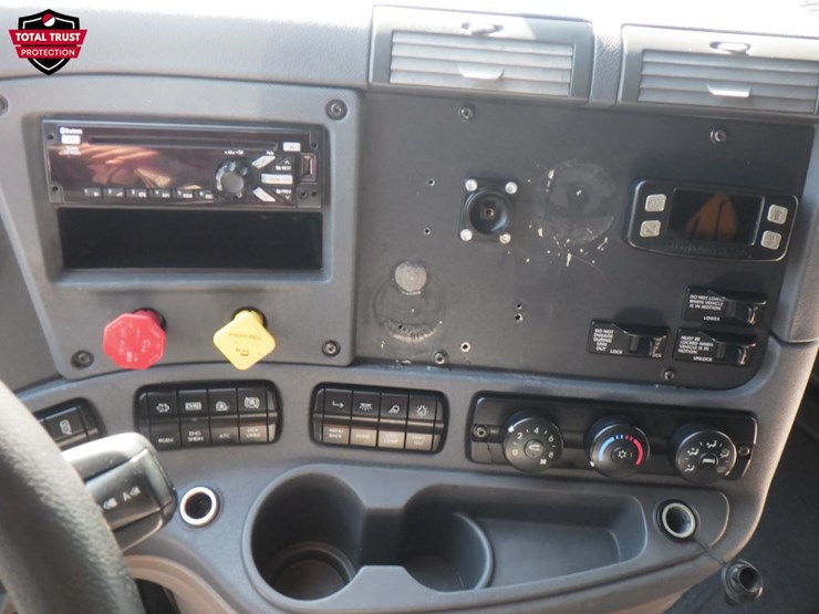 2019-freightliner-cascadia-125-image-19