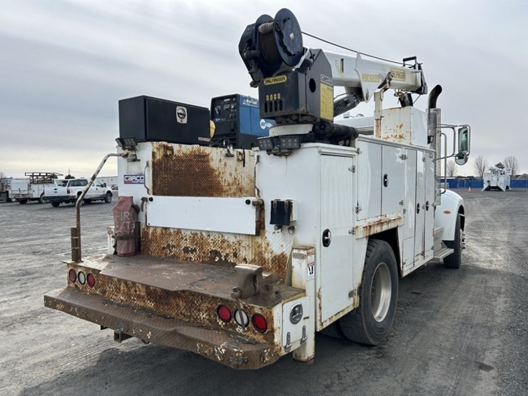 2017-peterbilt-337-image-5