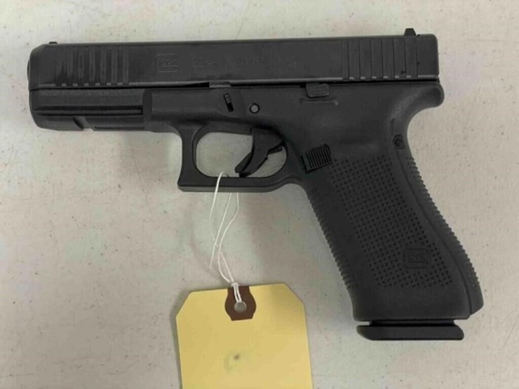 glock-pistol-image-7