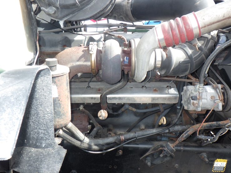 2001-mack-ch613-image-22