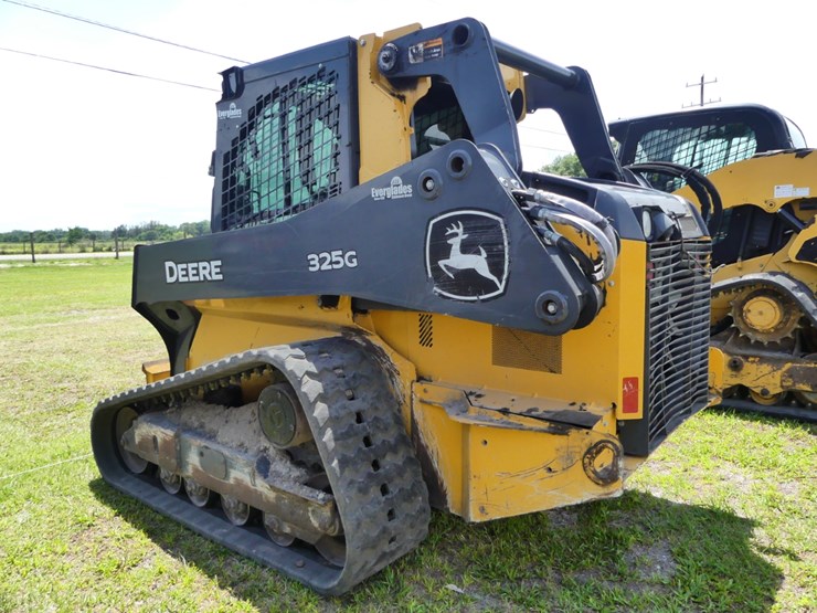 deere-325g-image-4