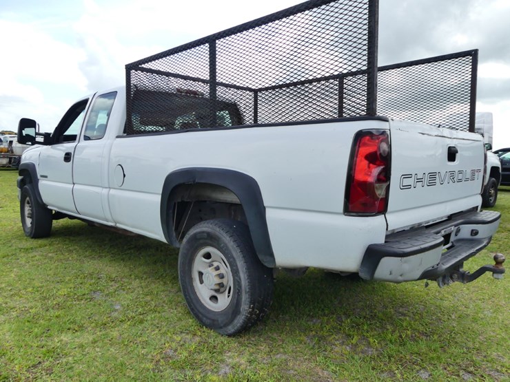 2006-chevrolet-2500hd-image-5