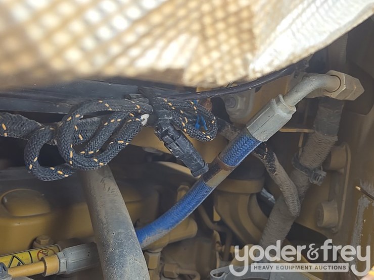 2019-caterpillar-d6-lgp-image-57