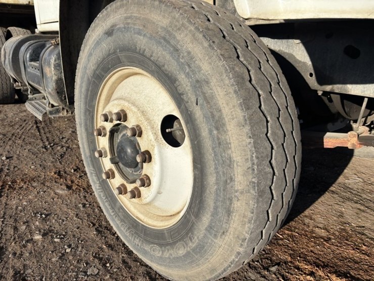 1994-international-4700-image-15