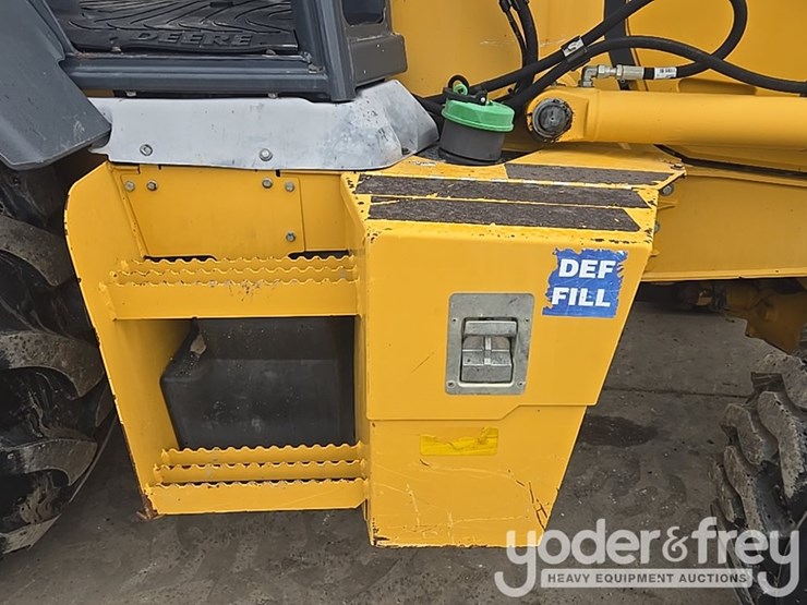 2018-deere-310l-image-54