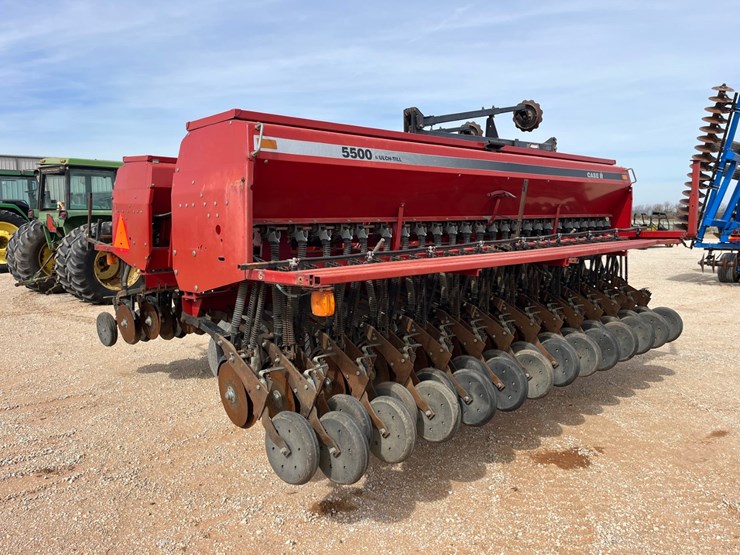 case-ih-5500-image-10